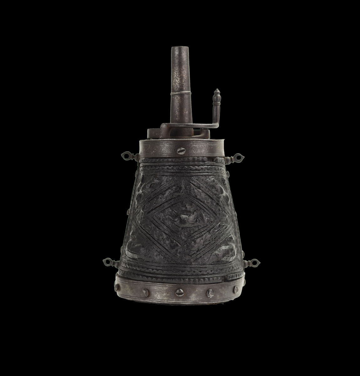 Flacon à poudre « Cuir Bouilli » du nord de l'Italie