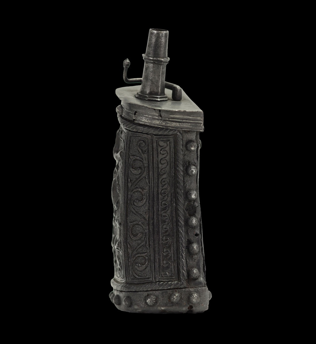 Powder Flask Manufactured In Northern Italy-photo-3