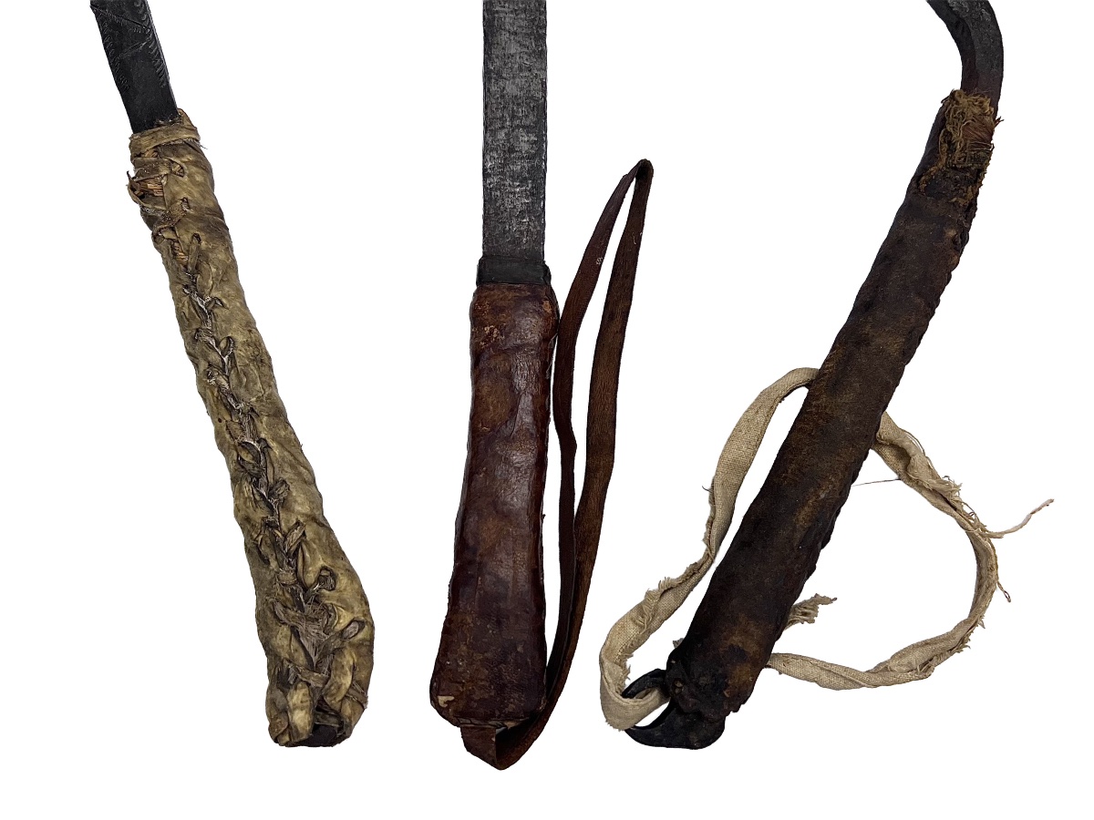 A Set Of Three Throwing Knives From Cameroon-photo-3