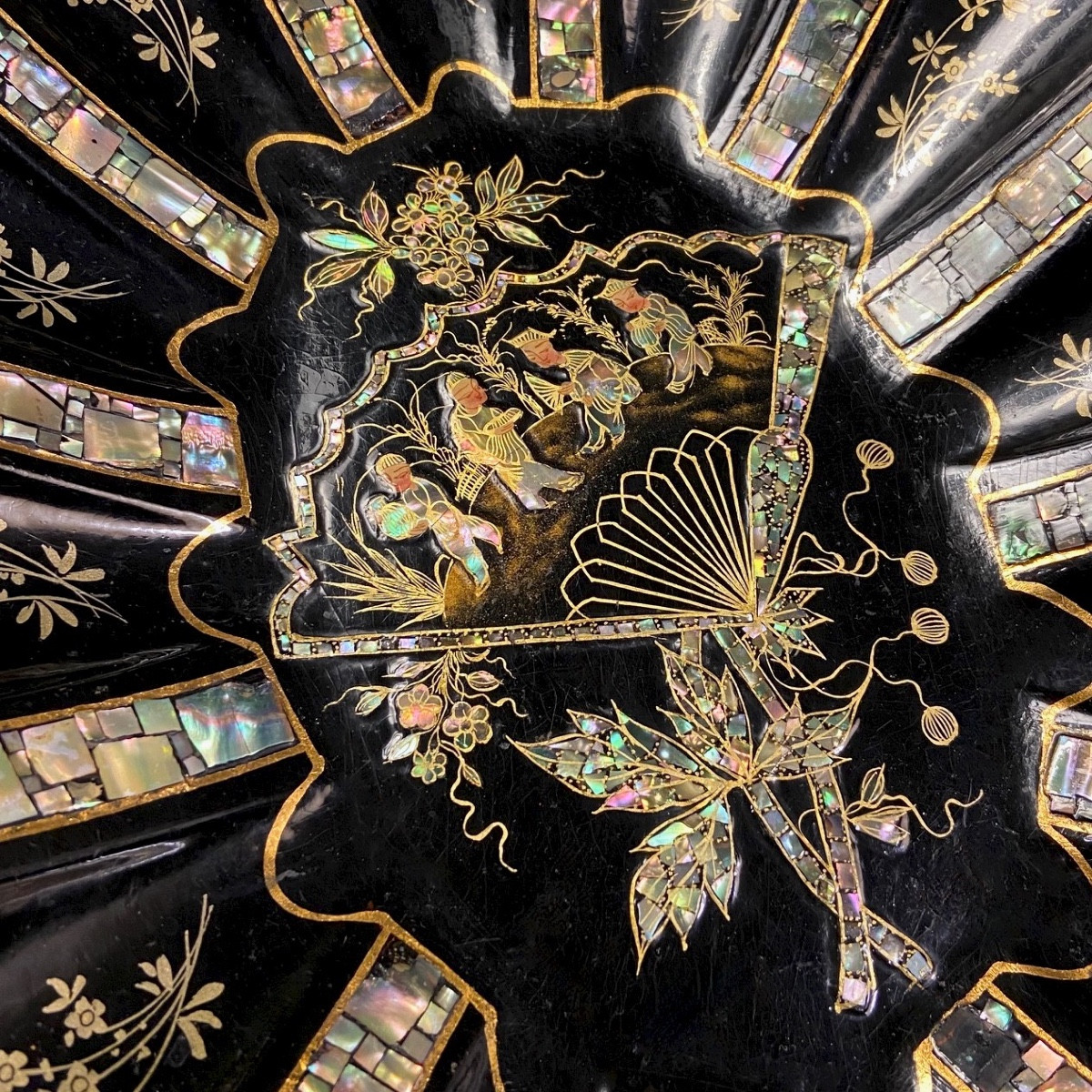 Pair Of Papier-mâché Trays With Mother-of-pearl Inlay -photo-2