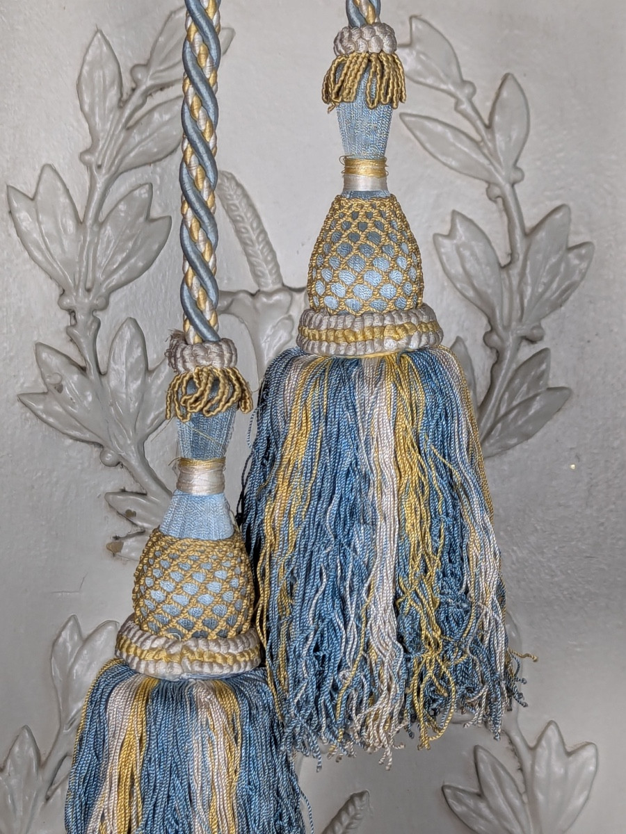 Antique French Curtain Tieback With Tassels.-photo-3