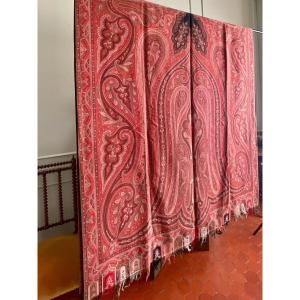 The Long Shawl Of Kashmir, Or Dochalla, Dates From The End Of The 19th Century.