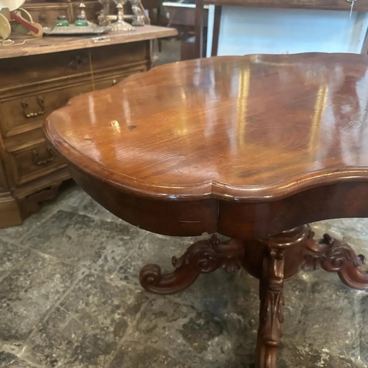 1880s Louis Philippe Mahogany Feather Turtle Shell Shaped Sicilian Side Table-photo-7