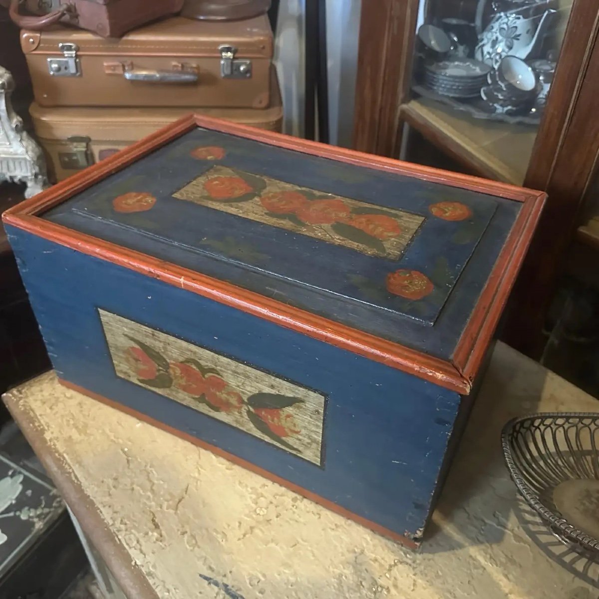 1890s Louis Philippe Red And Blue Lacquered Wood Sicilian Box-photo-5