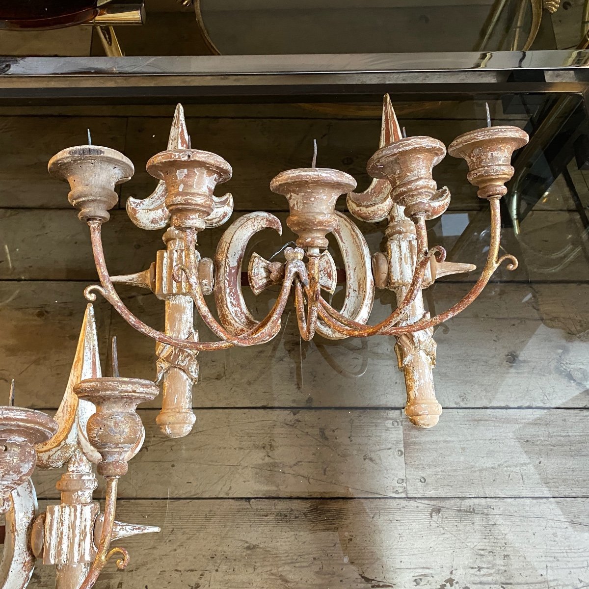 Late 19th Century Tuscan Wall Candelabras In Hand Carved Wood - Set Of 2-photo-2