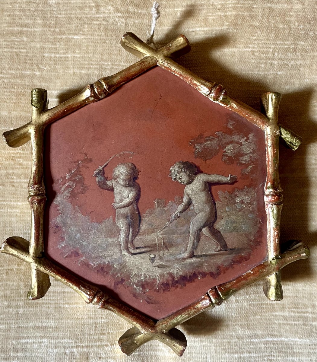 Petit tableau hexagonal avec scène de putti-photo-3