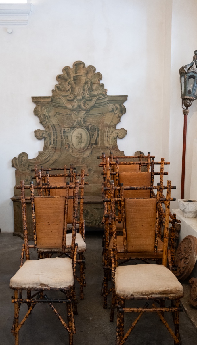 Set Of Four Chairs And Two Armchairs In The ‘puri Purini’ Style