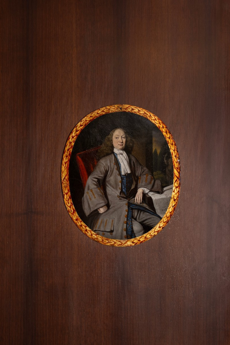 Andrik de Valk (1693–1717) Portrait ovale du noble Tialling Omero Vancastra