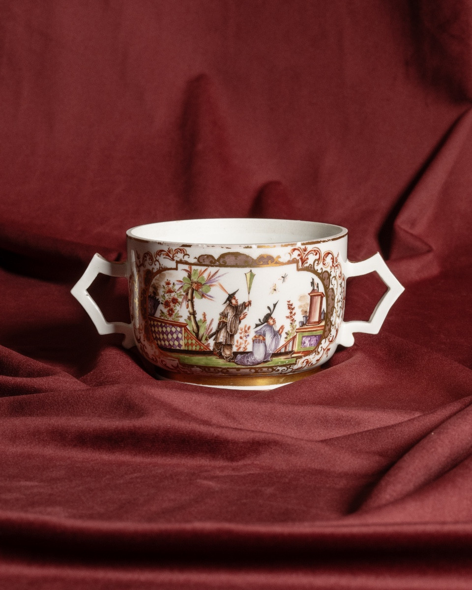 Cup With Polychrome Decoration, Johann Gregorius Höroldt, Meissen Manufactory 
