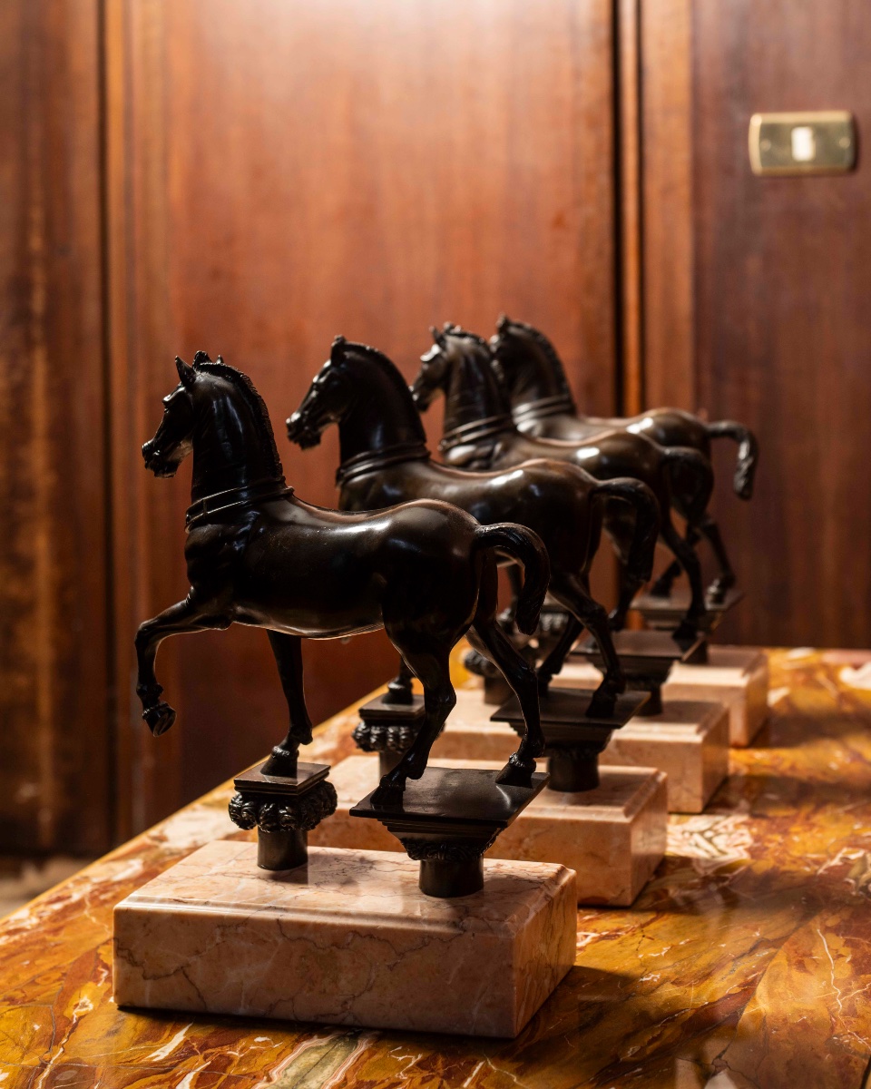 Four Bronze Horses Of St. Mark In Venice-photo-4