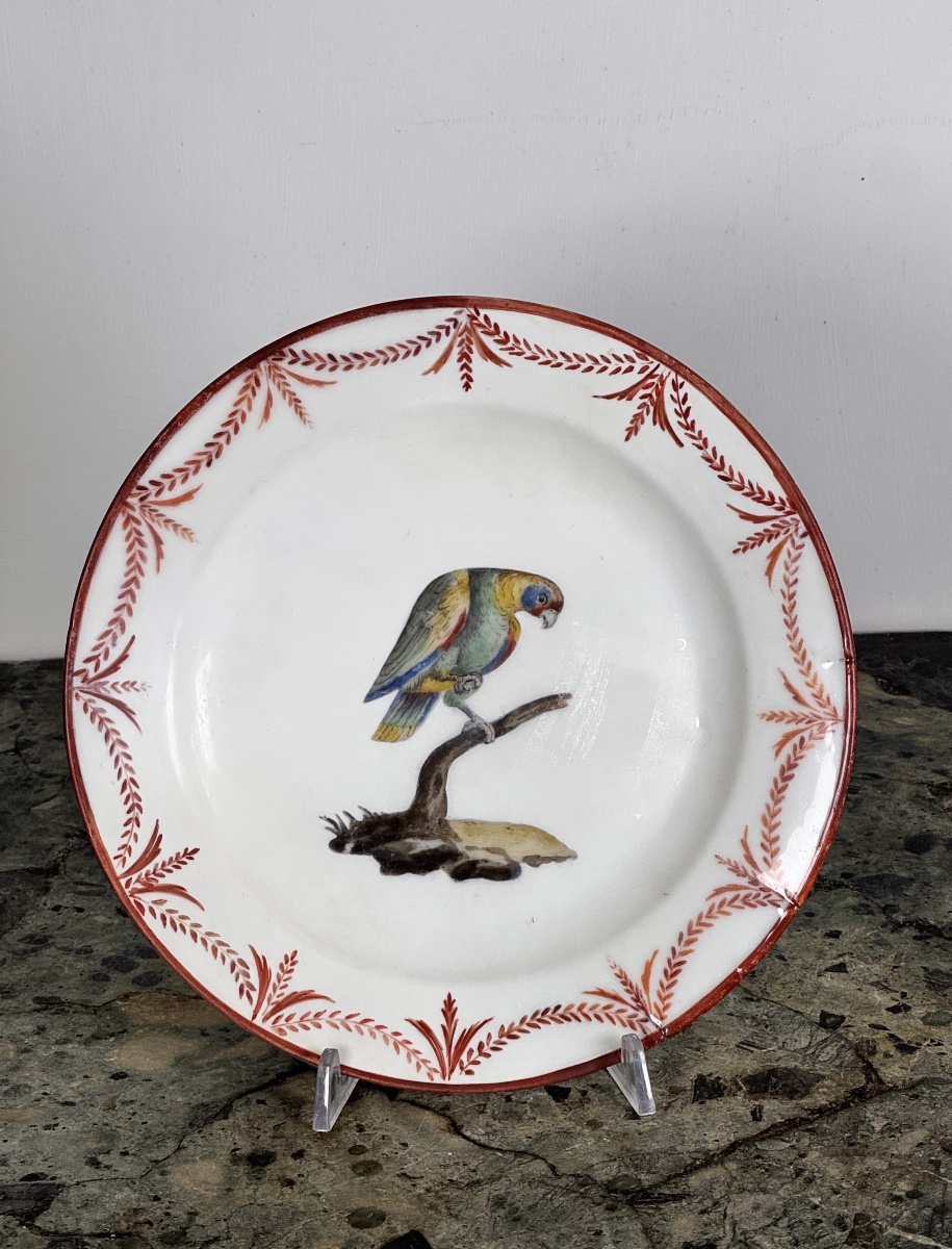 Assiette royale de la manufacture de porcelaine de Naples