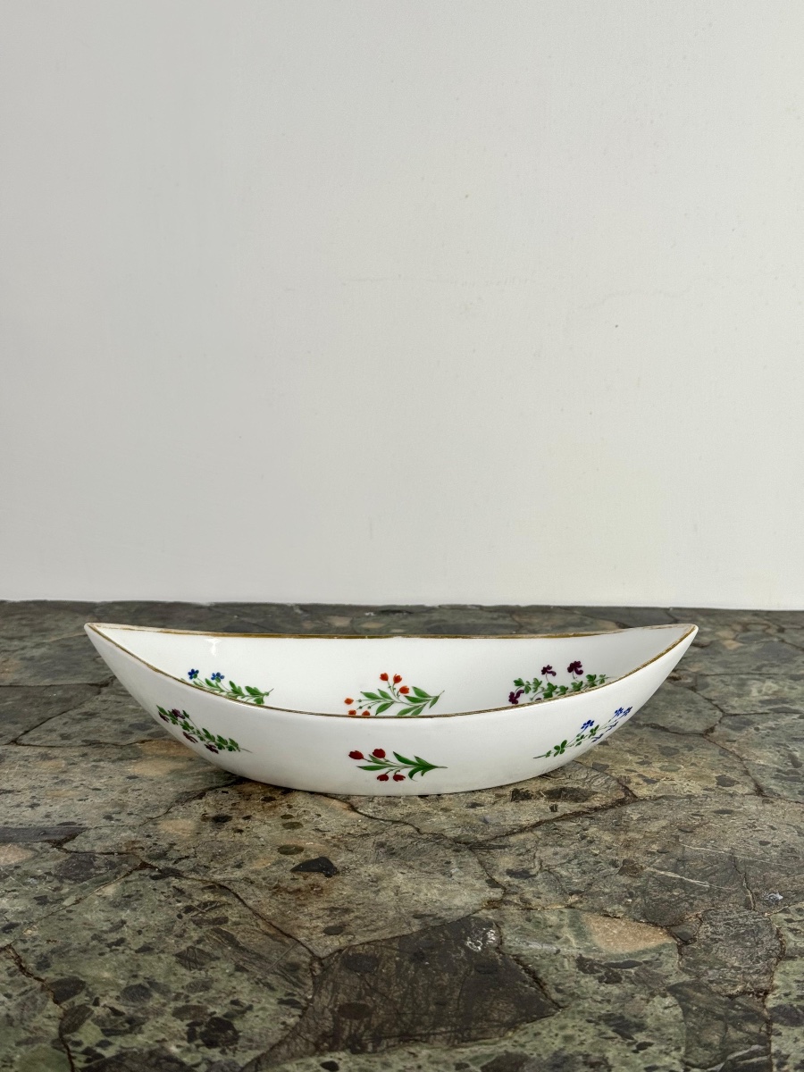 Paris Porcelain Shuttle Cup, Made By Lebon-hallez, With A Scattered Floral Design