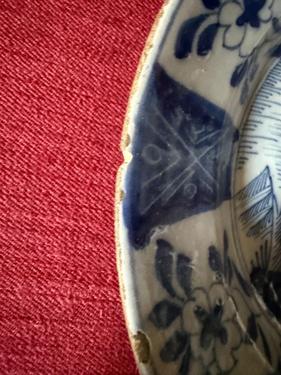 Pair Of 17th-century Delft-style Majolica Plates-photo-4