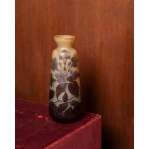 Vase en verre Art Nouveau du maître Emile Gallé