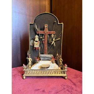 Autel votif avec crucifix et symboles de la Passion, Sicile, XVIIIe siècle