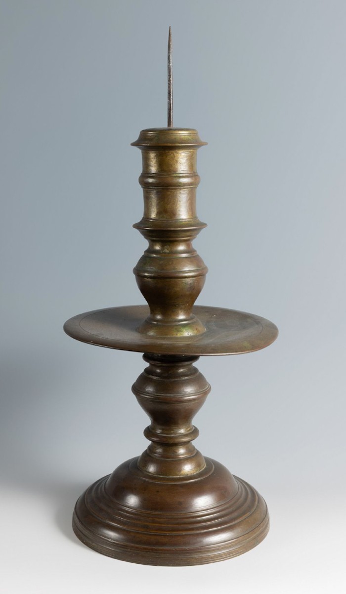 Batavia Monumental Candlestick