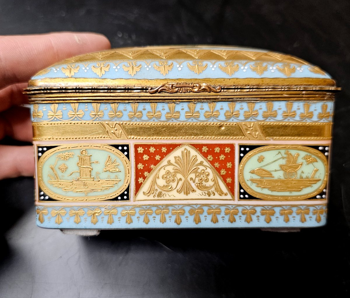 Tabatière de la Manufacture impériale de Vienne, première moitié du XIXe siècle-photo-2