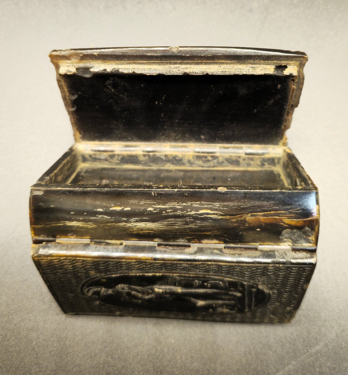 Snuffbox Depicting Napoleon And Place De La Concorde-photo-1