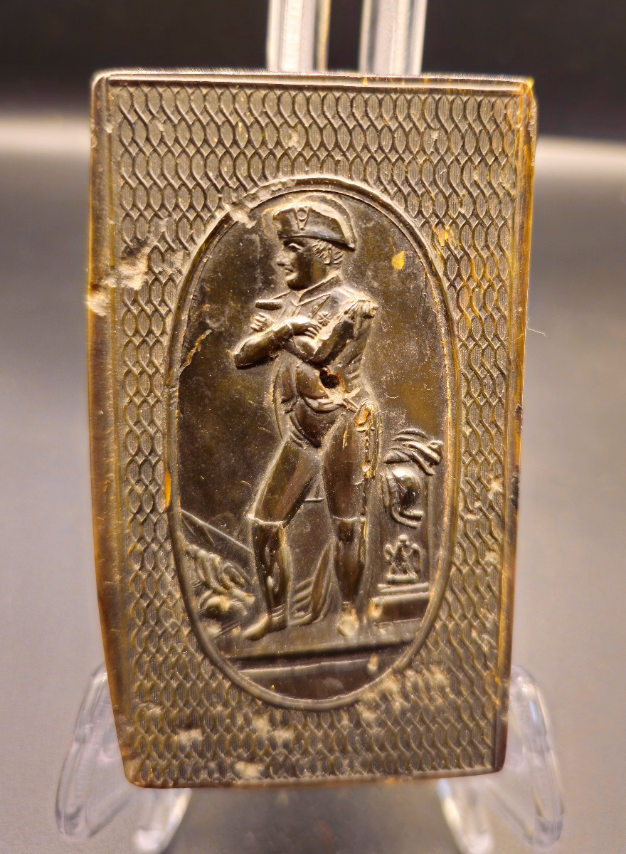 Snuffbox Depicting Napoleon And Place De La Concorde