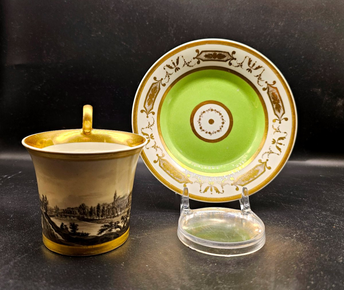 Tasse et soucoupe château de Schönbrunn, datées de 1823, Manufacture Imperiale de Vienne-photo-2