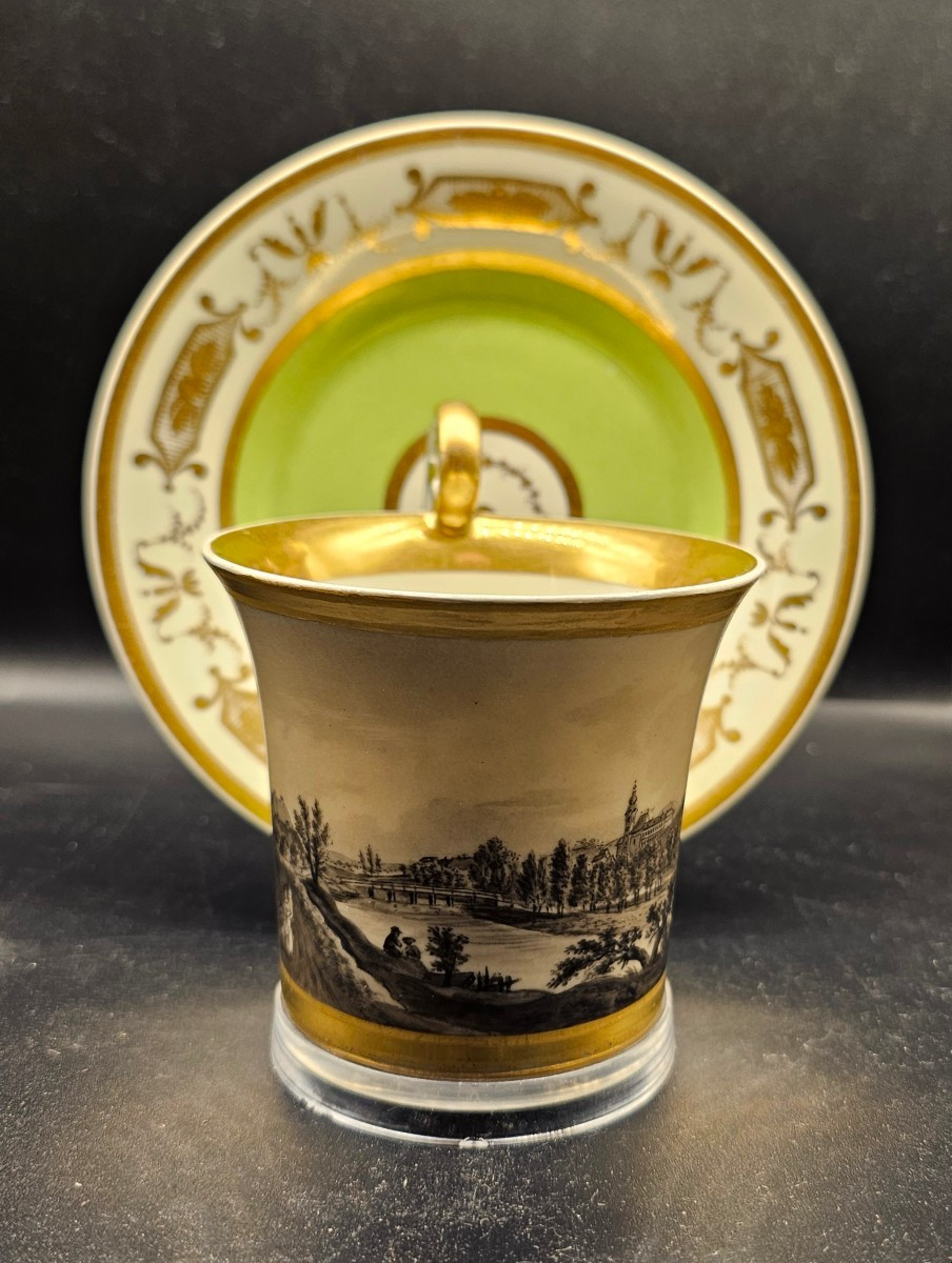 Tasse et soucoupe château de Schönbrunn, datées de 1823, Manufacture Imperiale de Vienne