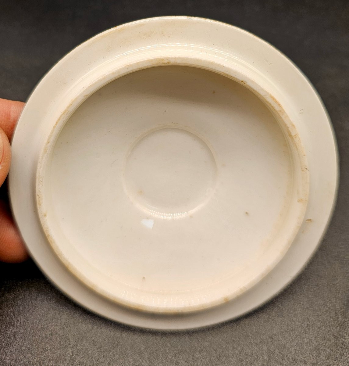 Sucrier en porcelaine de la manufacture Royal Ferdinand-photo-5