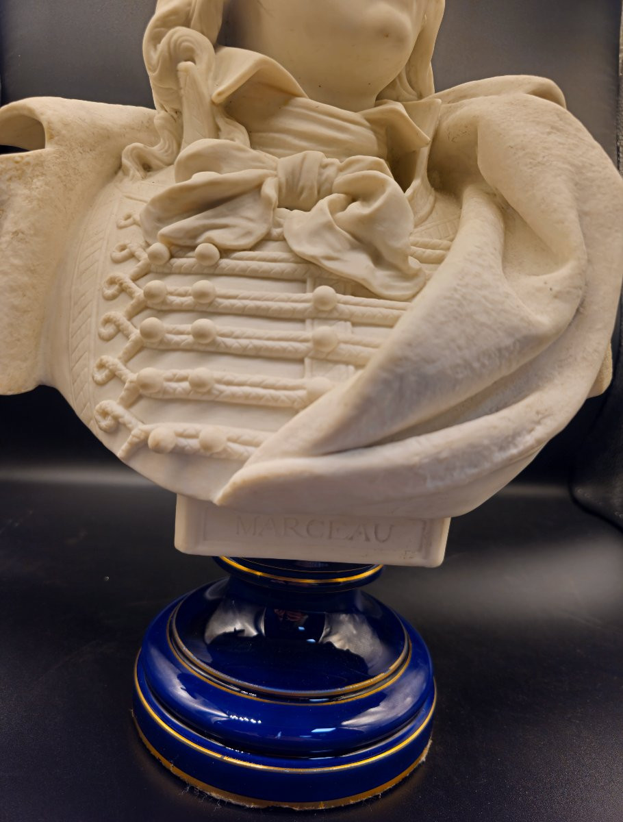 Pair Of Sevres Porcelain Busts Depicting Napoleon's Generals-photo-5