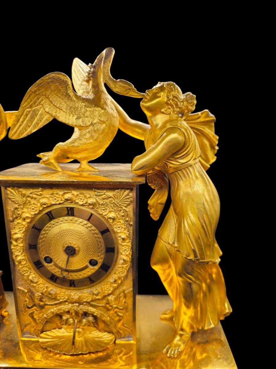 Pendule Léda et le Cygne Empire en Bronze Doré au Mercure, France Début XIXe Siècle-photo-2