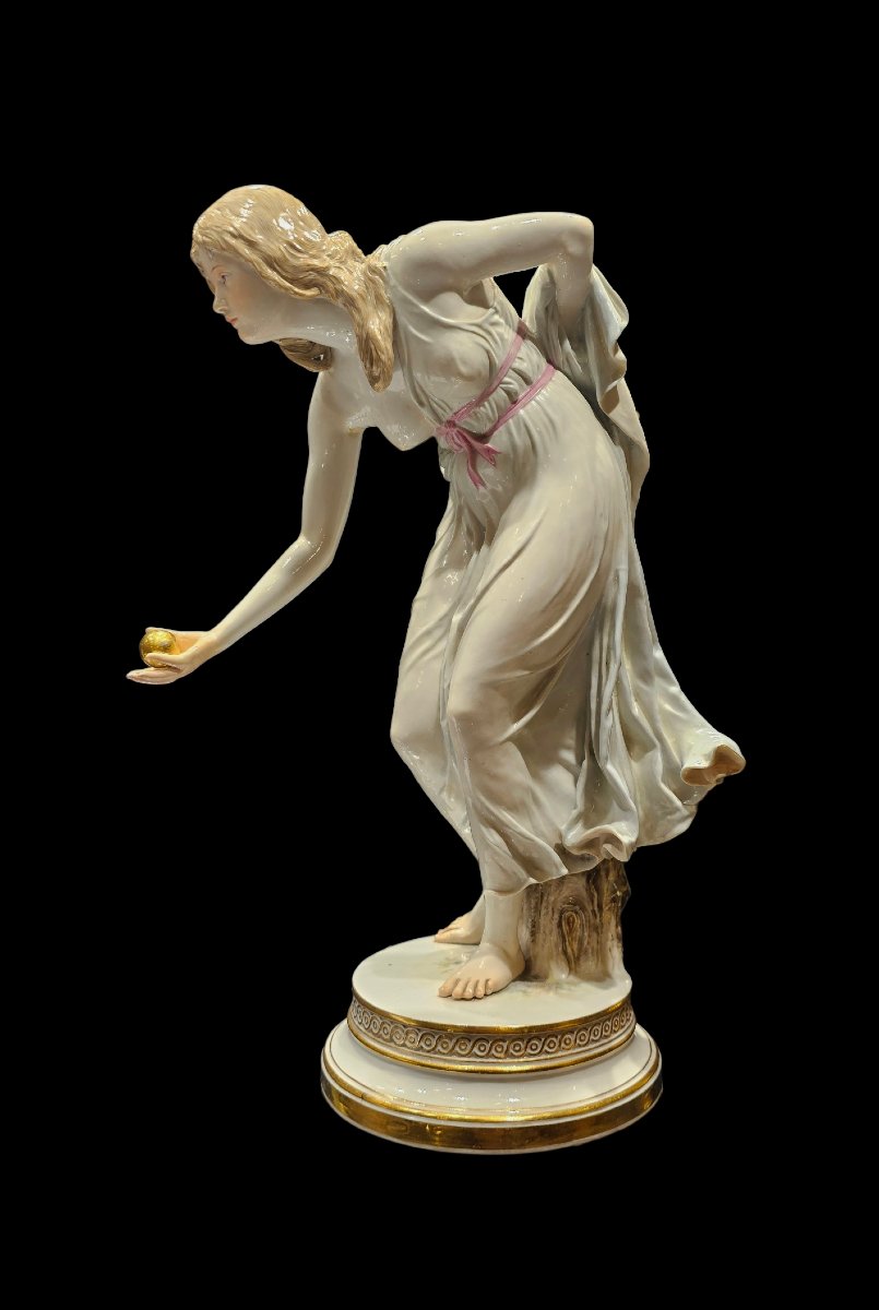 Meissen « Player at Bowls » Walter Schott 1897 – Fin XIXe Siècle-photo-2