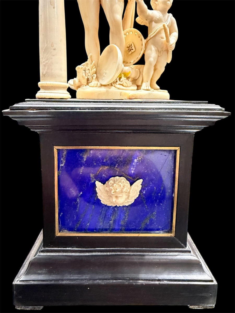 Vénus et Amour en ivoire, Dieppe fin XVIIe siècle, base en ébène et lapis-lazuli-photo-5