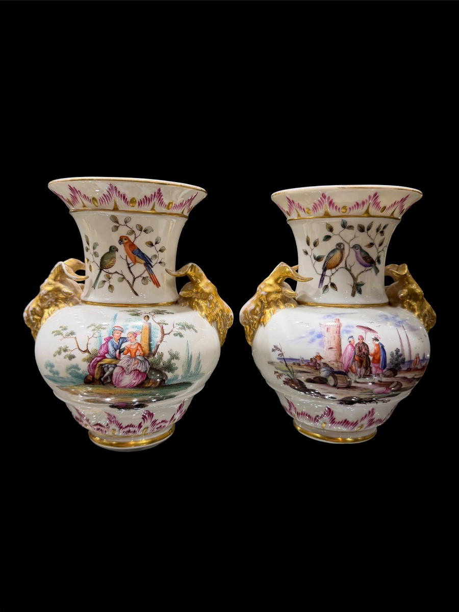 Rare paire de vases en porcelaine KPM Berlin, époque Biedermeier, vers 1830–1840