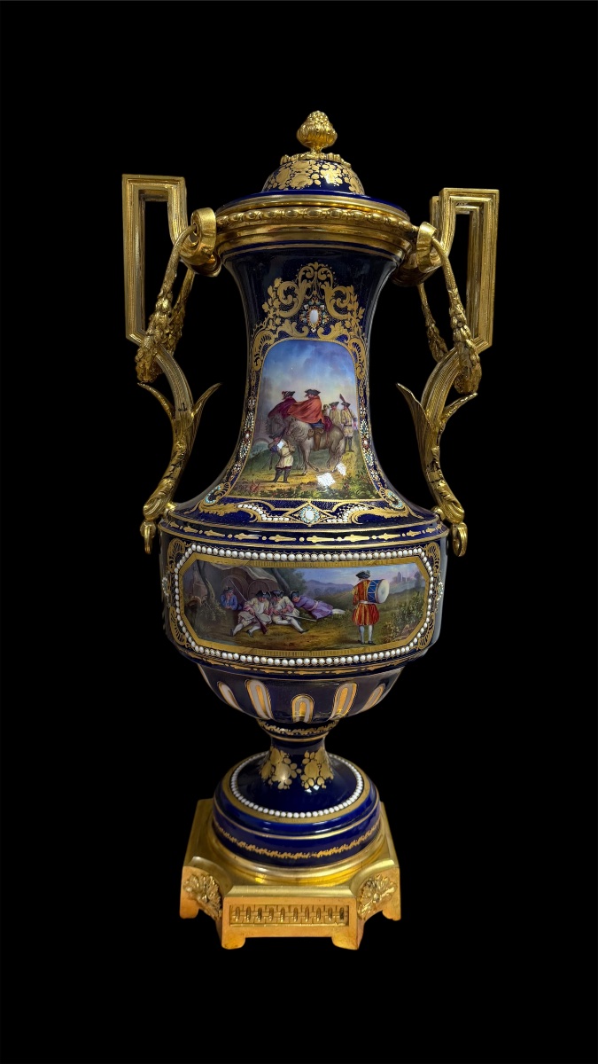 Pair Of Sèvres Porcelain And Gilded Bronze Vases, Jewel-decorated, 1840–1850-photo-3