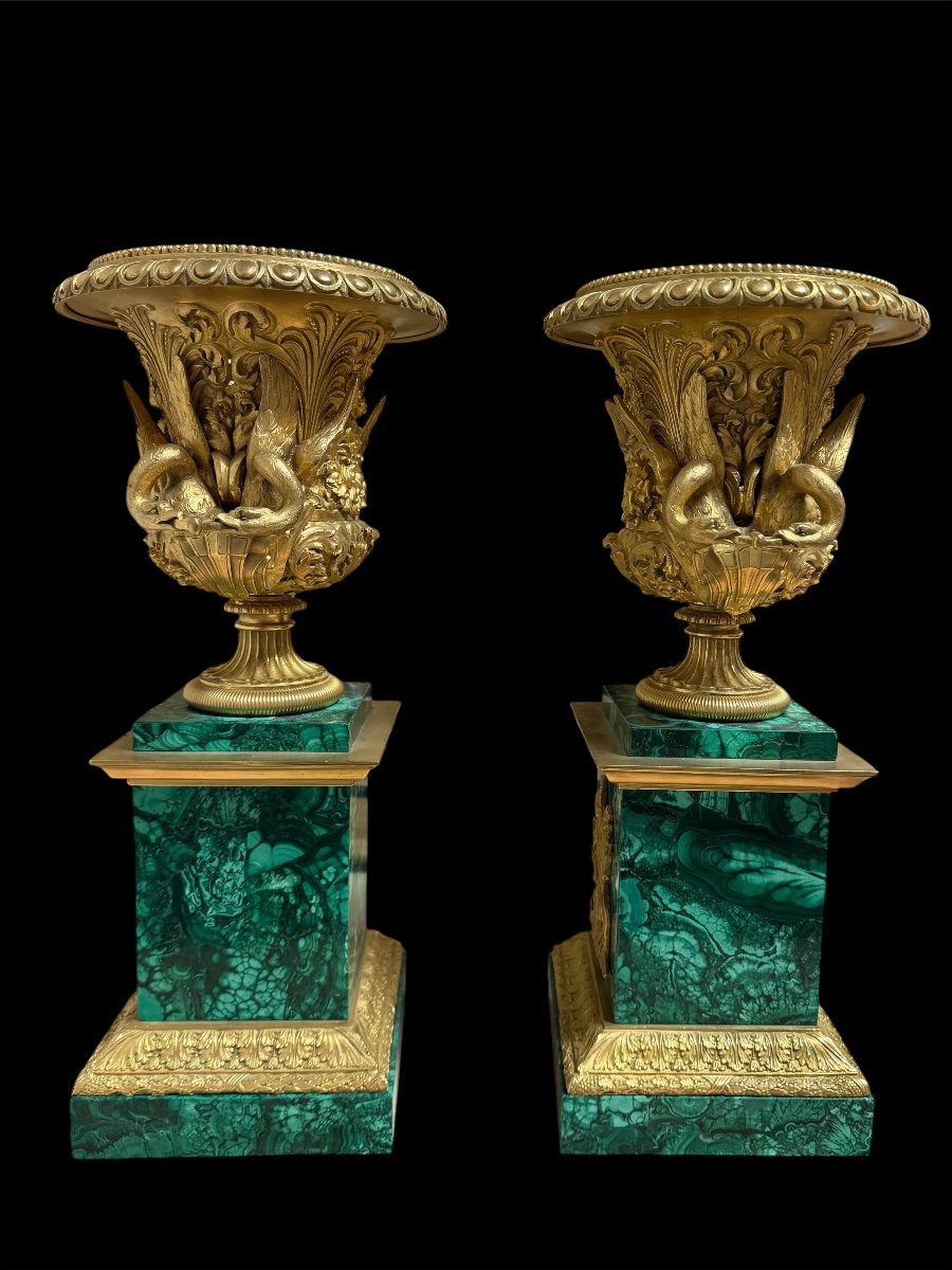 Paire de vases en bronze doré sur piédestaux en malachite, manufacture russe impériale, XIXe s.-photo-3