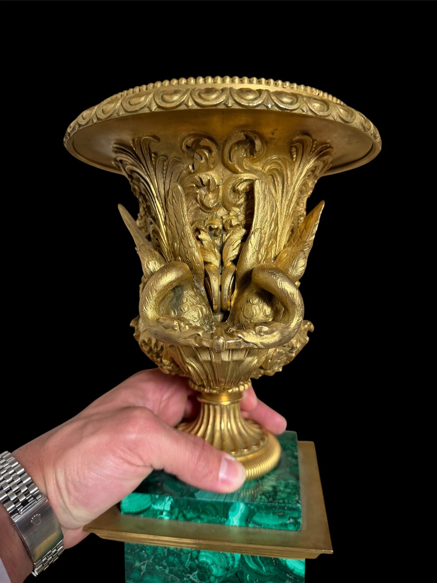Paire de vases en bronze doré sur piédestaux en malachite, manufacture russe impériale, XIXe s.-photo-3