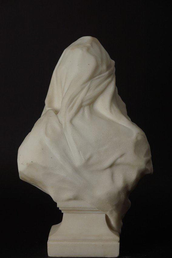 Young Girl In A Cape, Marble, C. Reymond, 1894.-photo-3