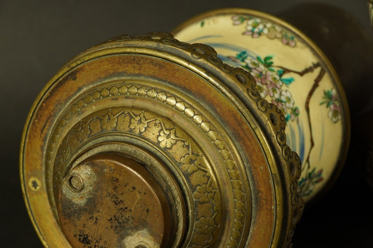 Base de lampe à huile, Japon, période Meiji (1868 - 1912)-photo-1