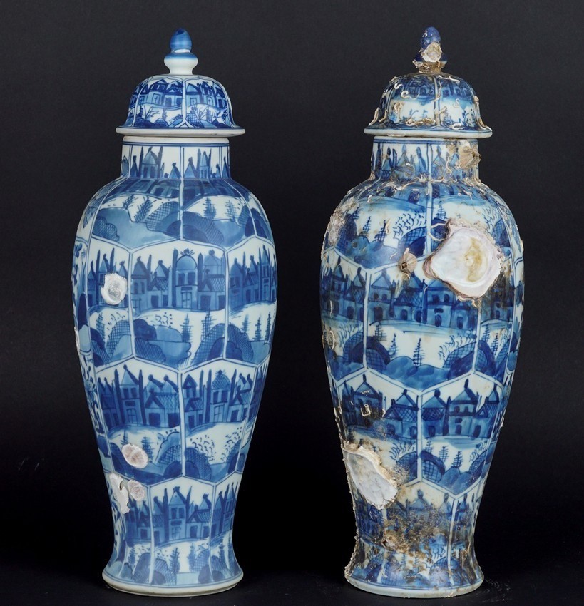 Vases provenant du navire Hon Can, Chine, dynastie Qing, 1690, signés