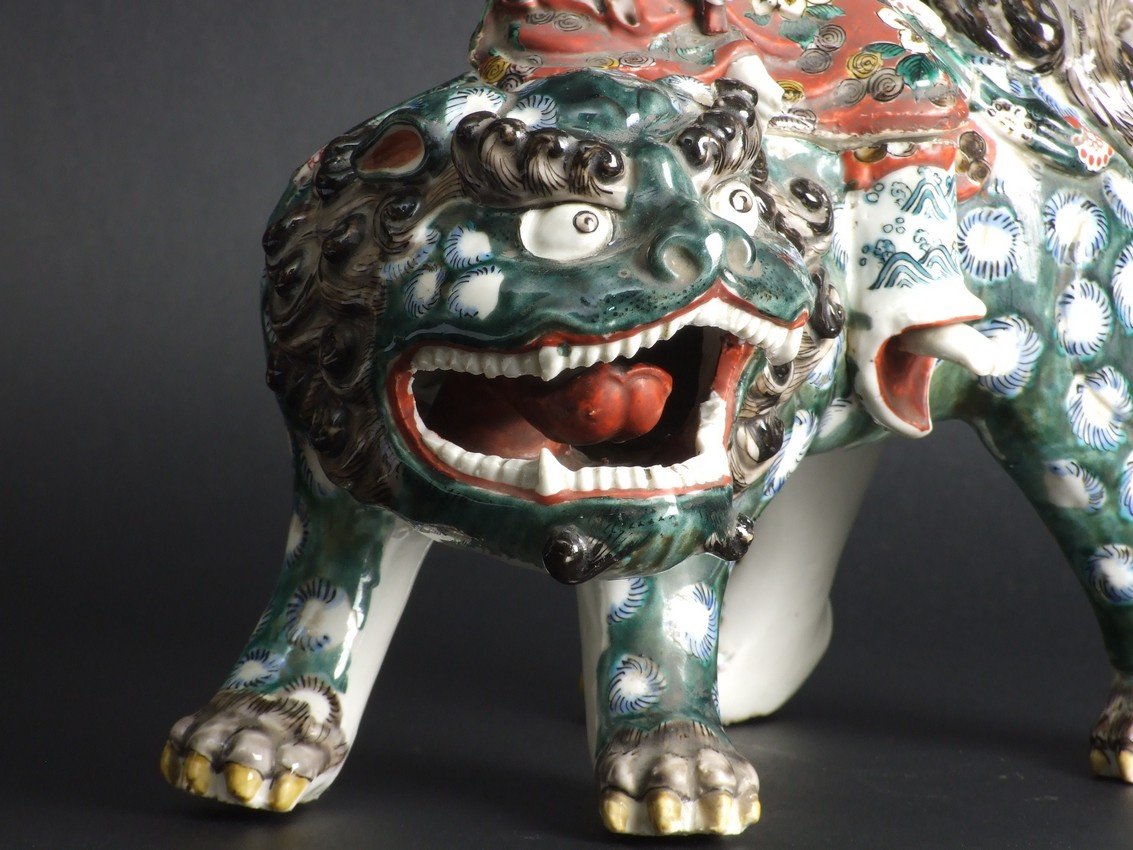 Guanyin sur le chien Foo, porcelaine, Japon, XIXe siècle-photo-3