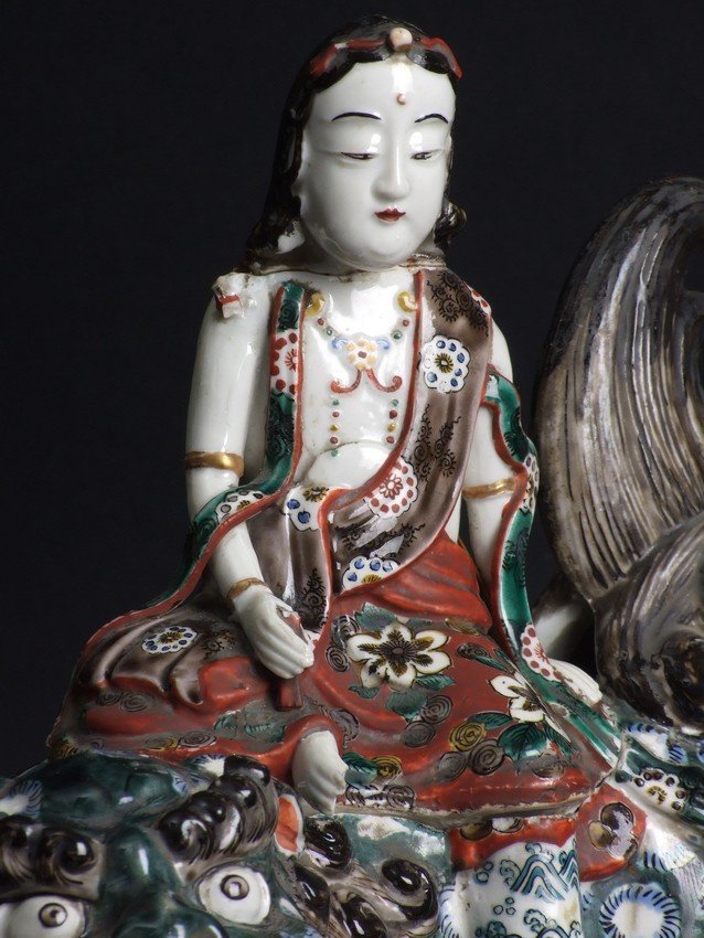 Guanyin sur le chien Foo, porcelaine, Japon, XIXe siècle-photo-4
