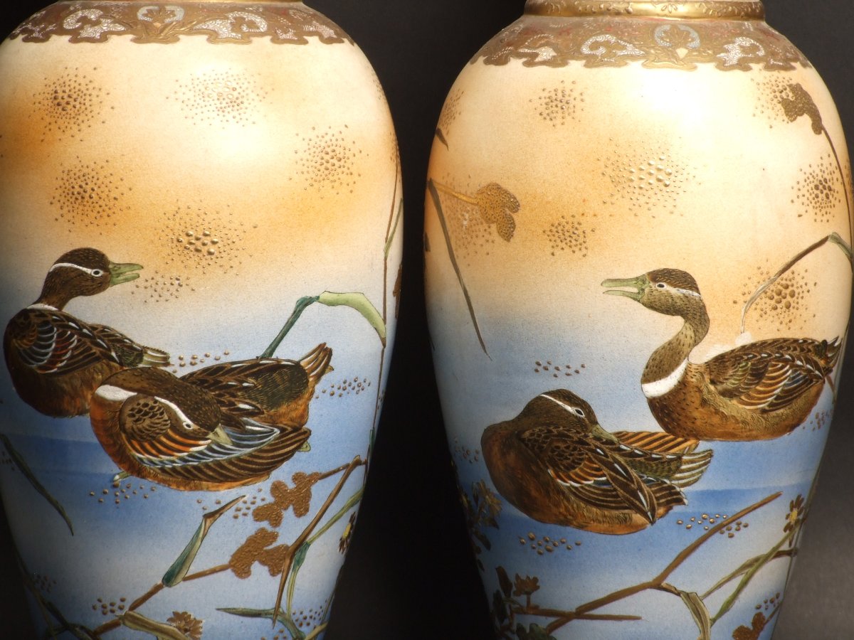 Pair Of Vases Decorated With Ducks, Japan, 19th/20th Century.-photo-2