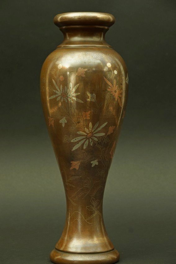 Vase élancé, Vietnam, XIXe siècle