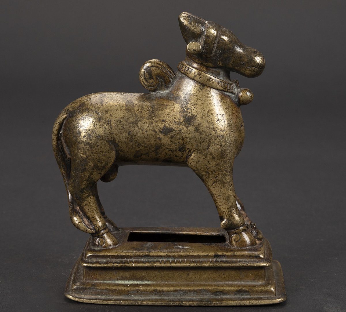 Nandin Bull, Bronze, India, 18th Century.-photo-2