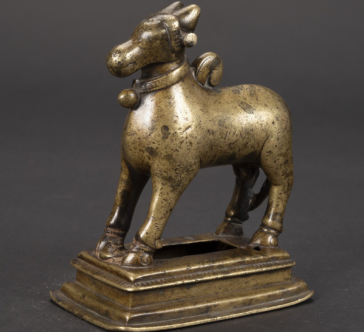 Nandin Bull, Bronze, India, 18th Century.-photo-4