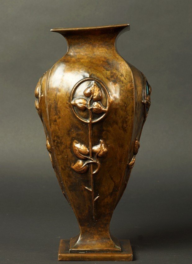 Vase à quatre pans, cuivre, Art nouveau, vers 1900.-photo-3