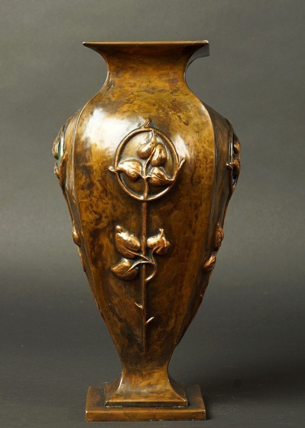 Vase à quatre pans, cuivre, Art nouveau, vers 1900.-photo-2