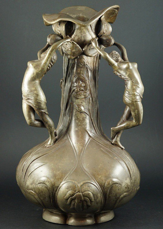 Vase aux nymphes, J-M. Petizon, étain, Paris, Art nouveau, vers 1900.-photo-2