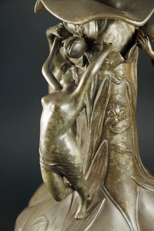 Vase aux nymphes, J-M. Petizon, étain, Paris, Art nouveau, vers 1900.-photo-5