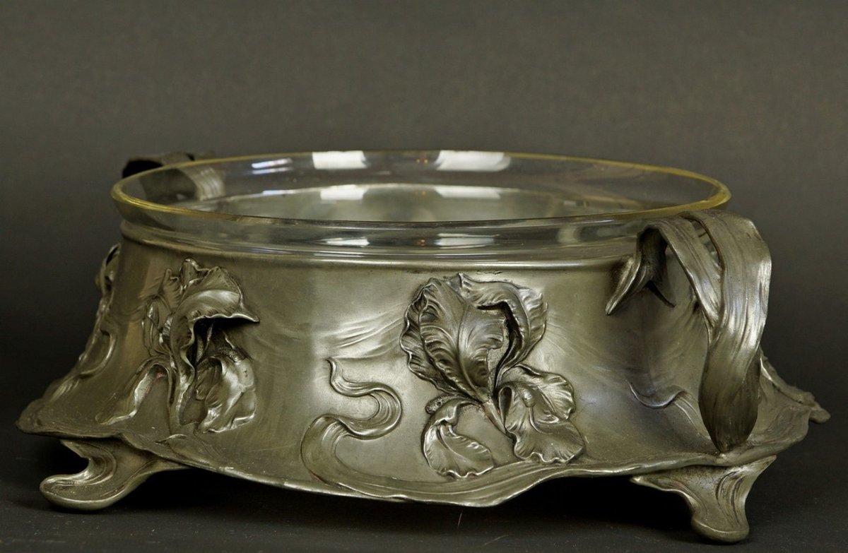 Plat à fruits orné d'iris, Art nouveau, étain et verre, France, vers 1900.-photo-3