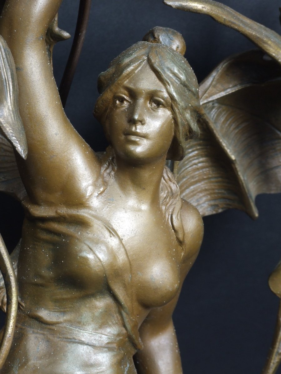 Paire de lampes représentant des nymphes, Art nouveau, alliage de métaux, France, vers 1900.-photo-4