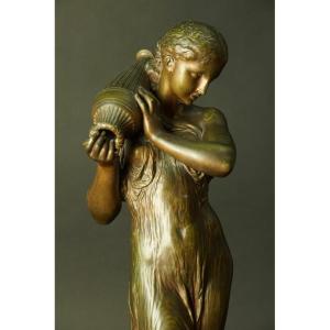 La porteuse de vase, bronze, Henry Dumaige (1830-1888) , France, 2e moitié du XIXe siècle.